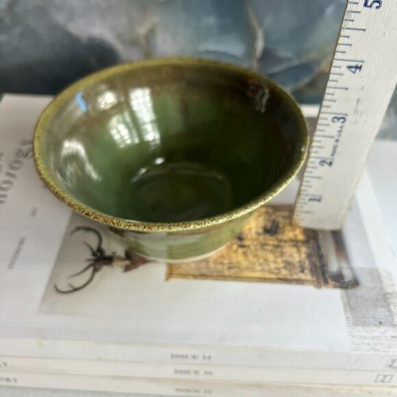 Studio Art Pottery Decorative Bowl Stoneware Green Brown Gradient Signed TRH - Picture 7 of 9